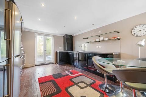 3 bedroom flat for sale, Hayter Road, SW2