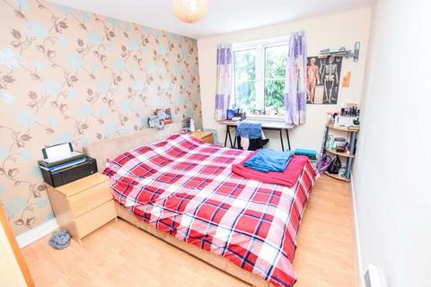 2 bedroom flat for sale, Daisy Bank Road, Manchester, Greater Manchester, M14