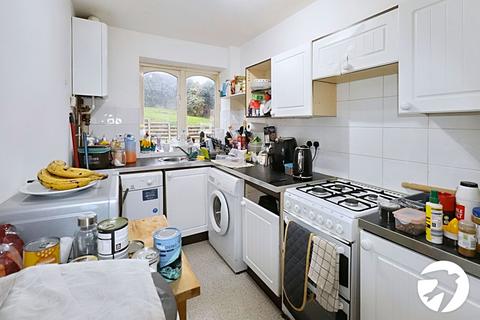 2 bedroom flat for sale, Upper Abbey Road, Belvedere, DA17