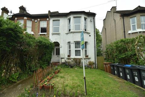 2 bedroom apartment to rent, Avondale Road, South Croydon