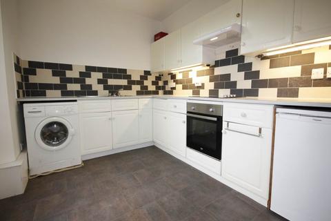 4 bedroom flat to rent, Kirk Brae, Galashiels, TD1