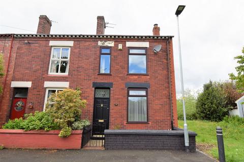 2 bedroom terraced house to rent, Wynne Street, Manchester M29