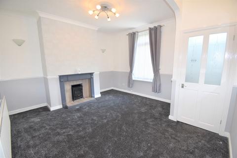 2 bedroom terraced house to rent, Wynne Street, Manchester M29