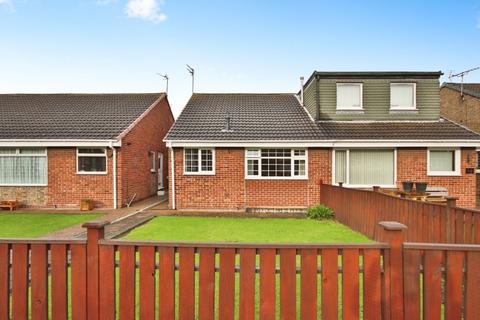 2 bedroom semi-detached bungalow for sale, Newtondale, Hull, East Riding of Yorkshire, HU7 4BZ