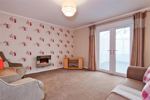 2 bedroom terraced house for sale, Ashburn Loan, Larkhall