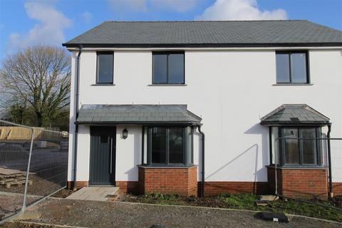 2 bedroom semi-detached house to rent, Fortescue Drive, Filleigh, Barnstaple