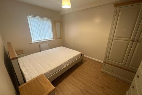 2 bedroom apartment to rent, Stanley Road, Worsley, Manchester