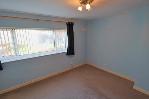 2 bedroom terraced house to rent, Denham Avenue, Allesley Park, Coventry