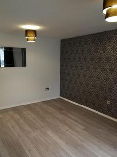 3 bedroom end of terrace house to rent, Beaumont Drive, Birmingham