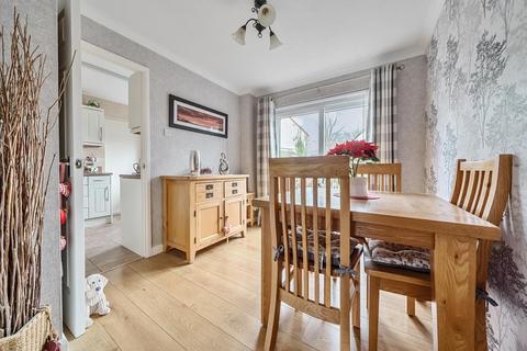 3 bedroom semi-detached house for sale, Banbury,  Oxfordshire,  OX16