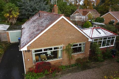 2 bedroom detached bungalow for sale, Lilac Grove, Warwick