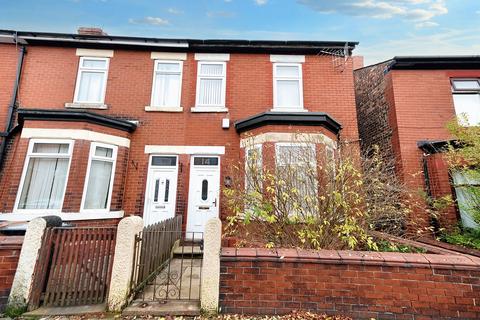 3 bedroom end of terrace house for sale, Gladstone Road, Eccles, M30