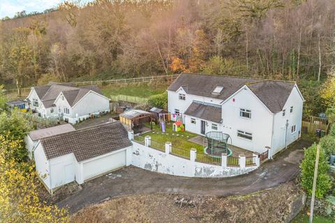 4 bedroom detached house for sale, Snatchwood Road, Abersychan, Pontypool