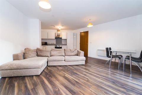 3 bedroom apartment to rent, Alto Salford