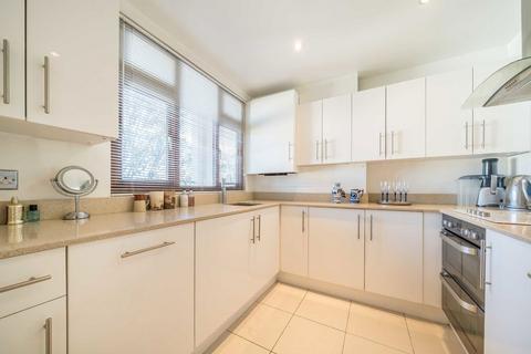 2 bedroom flat for sale, St. Peter's Street, London N1