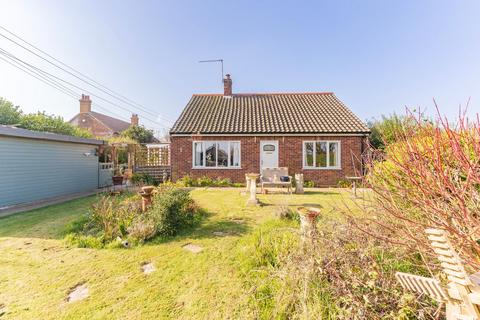 3 bedroom detached bungalow for sale, Priory Road, Bacton