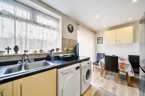 2 bedroom terraced house for sale, Torworth Road, Borehamwood