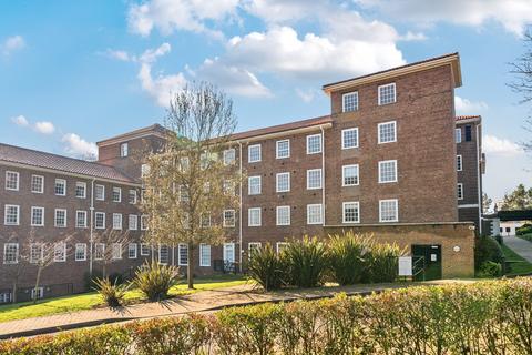 1 bedroom flat for sale, Scott Avenue, Putney, London, SW15