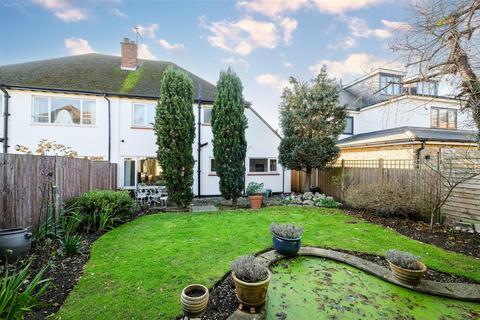 4 bedroom house for sale, Meadow Walk, London