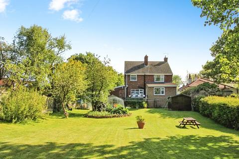 4 bedroom detached house for sale, West End, Filey YO14