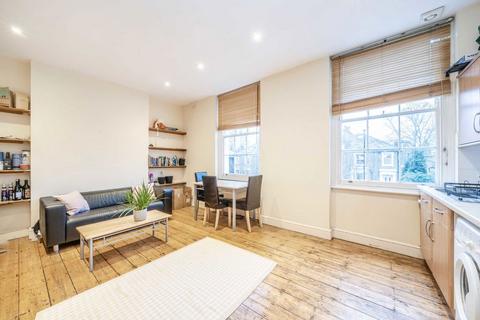 2 bedroom flat to rent, South Lambeth Road, London SW8