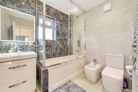 22 Denham Way, Denham, Uxbridge, UB9 5AX