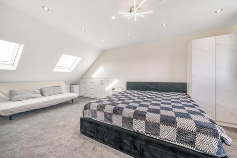 22 Denham Way, Denham, Uxbridge, UB9 5AX