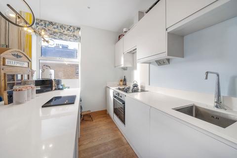 1 bedroom flat for sale, Edgeley Road, London SW4