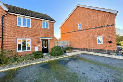 3 bedroom semi-detached house for sale, Newbolt Close, Stowmarket, IP14