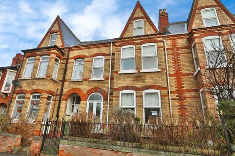 5 bedroom townhouse for sale, Queen Street, Withernsea, HU19 2HH