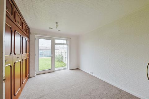 2 bedroom semi-detached bungalow for sale, Lexington Drive, Hull, HU4 6TH