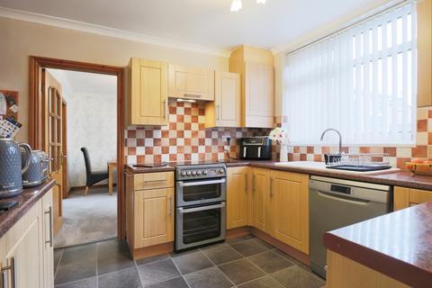 3 bedroom semi-detached house for sale, Ingleton Avenue, Hull, East Riding of Yorkshire, HU4 6AS