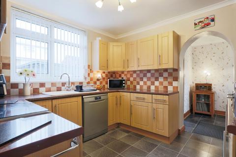 3 bedroom semi-detached house for sale, Ingleton Avenue, Hull, East Riding of Yorkshire, HU4 6AS