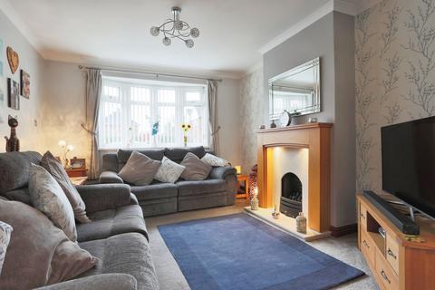 3 bedroom semi-detached house for sale, Ingleton Avenue, Hull, East Riding of Yorkshire, HU4 6AS