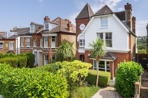 Overhill Road, East Dulwich, London, SE22