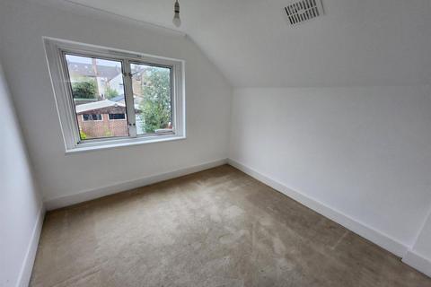 10 Willow Street, London, E4 7EG