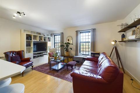 2 bedroom apartment for sale, River Street, Lancaster