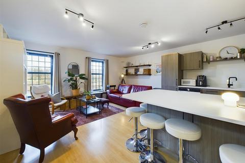 2 bedroom apartment for sale, River Street, Lancaster