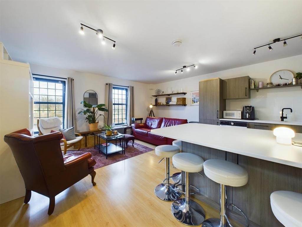 Open Plan Lounge/Kitchen