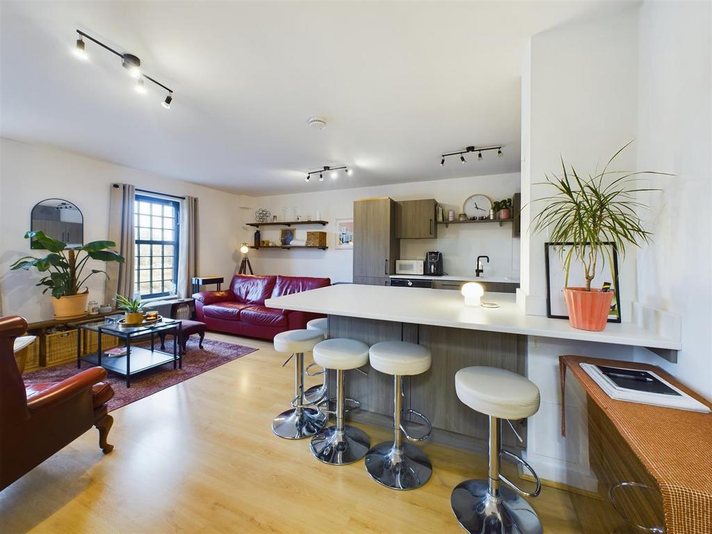 Open Plan Lounge/Kitchen