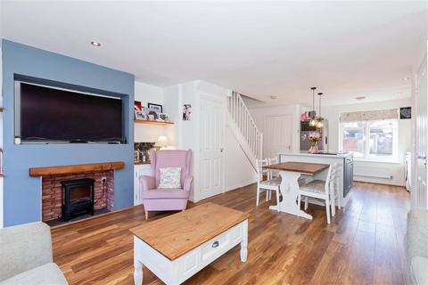 2 bedroom terraced house for sale, Oaksheath Gardens, Worthing