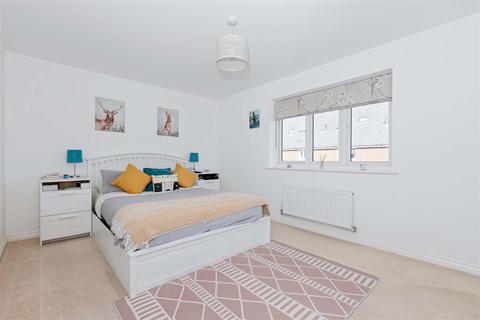 2 bedroom terraced house for sale, Oaksheath Gardens, Worthing