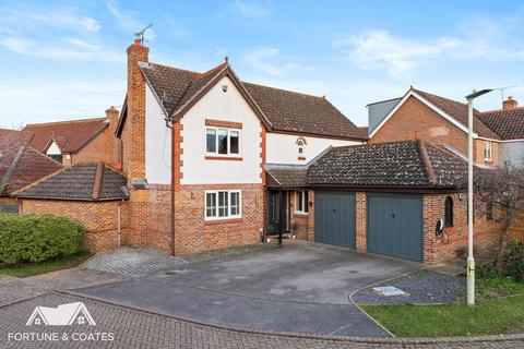 4 bedroom detached house for sale, Larksway, Bishop's Stortford