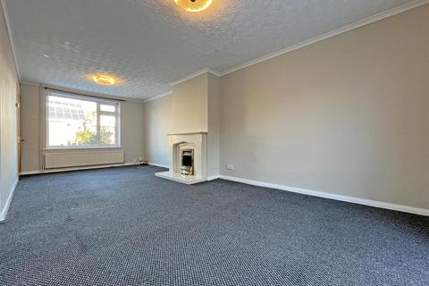 3 bedroom end of terrace house to rent, Beckhampton Road, Nottingham NG5