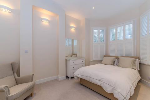 2 bedroom flat to rent, Gondar Gardens, West Hampstead, London, NW6