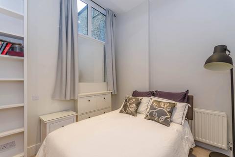 2 bedroom flat to rent, Gondar Gardens, West Hampstead, London, NW6