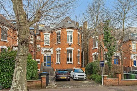 3 bedroom flat to rent, Christchurch Avenue, London NW6