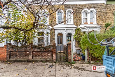 4 bedroom terraced house to rent, Dunlace Road, London, E5