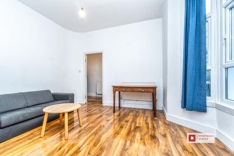 4 bedroom terraced house to rent, Dunlace Road, London, E5