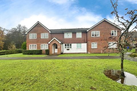 47 Broadhurst, Farnborough, GU14 9XA